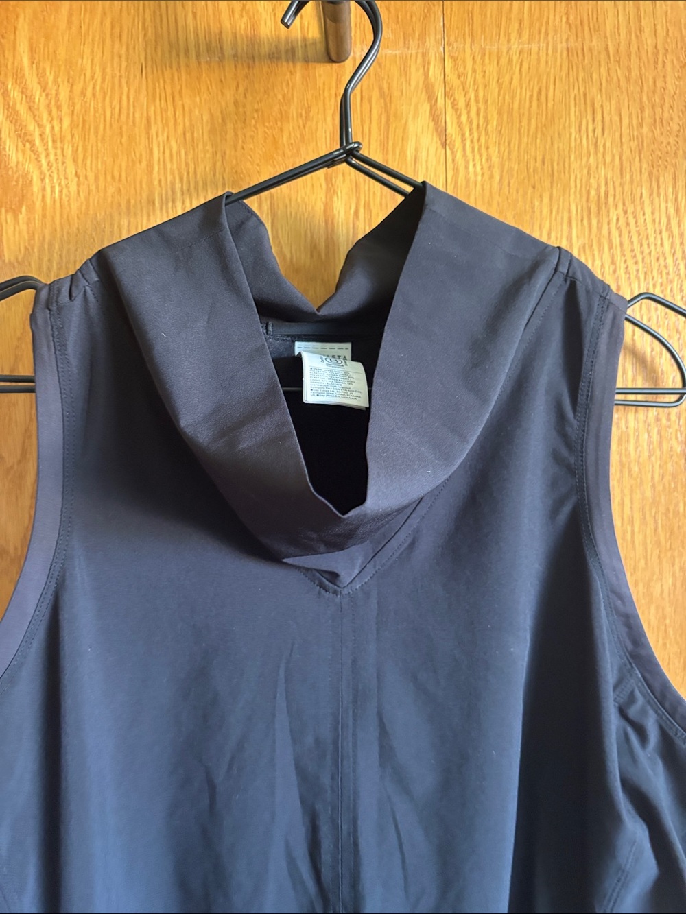 Athleta Venture Out Tank - Picture 6 of 8